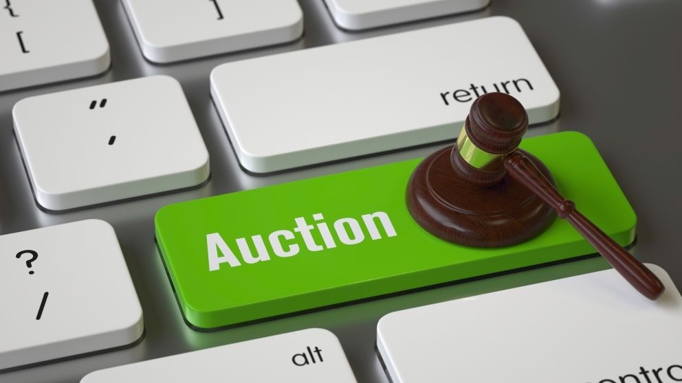 green_auction_button__gavel__primary.jpg