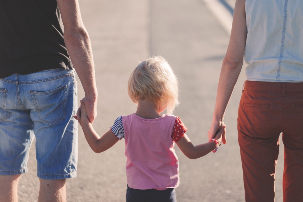 pexels-family-1866868.jpg